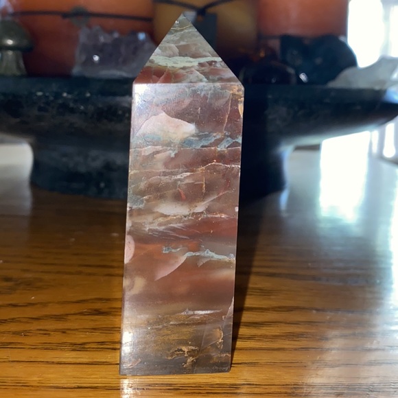 Red moss agate tower - Picture 3 of 5